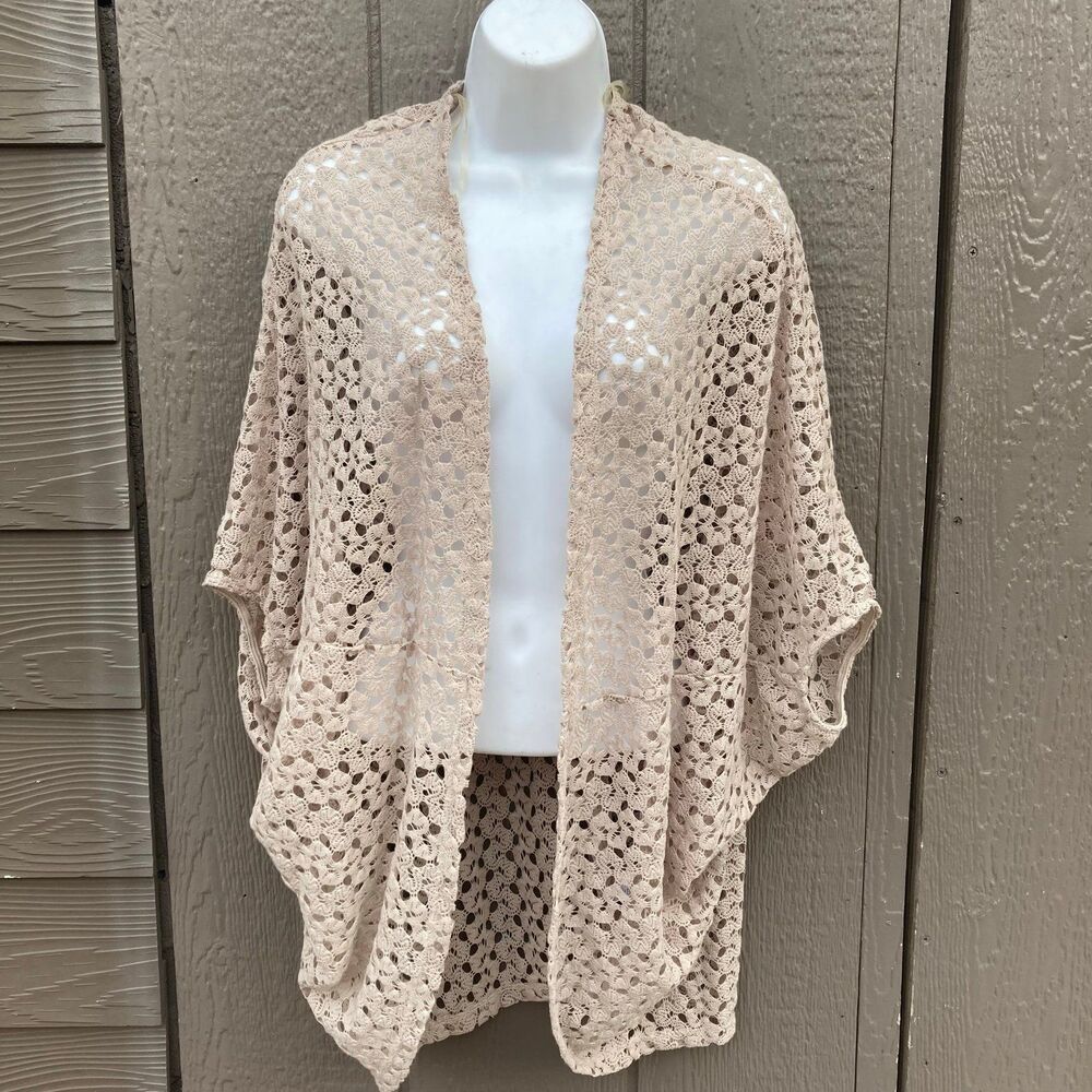 Beige shrug cardigan pinkblush women’s size small layering piece